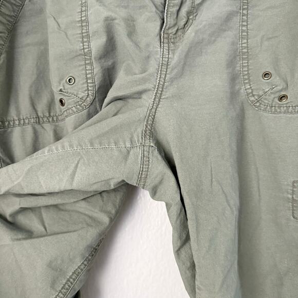 Vintage Faded Glory Womens Green Cargo Capri Pant Cuffed Utility Outdoor Size 16 - Picture 4 of 10